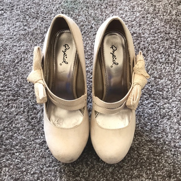 Heels 👠 - Picture 1 of 2